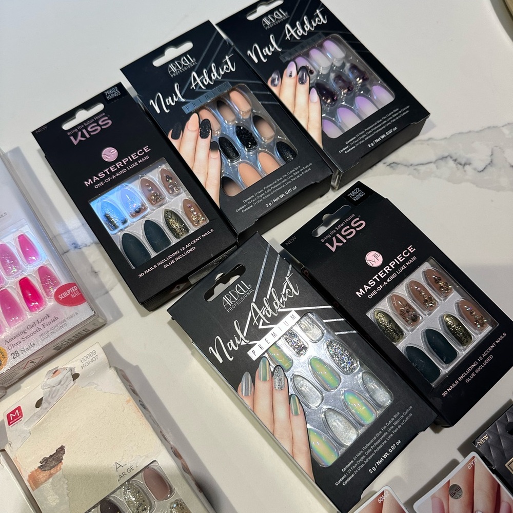 Press on Nails 15 packages - Picture 3 of 4